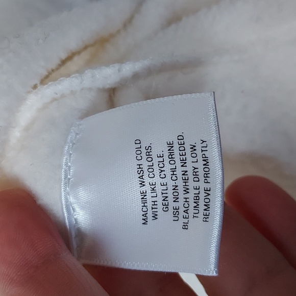 Basic Editions long sleeve sweatshirt white w/flower design 2x - Picture 7 of 10